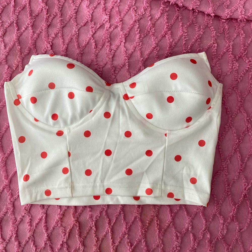 crop top - Picture 2 of 2